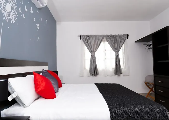 Santa Fe Studios And Suites